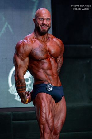 CLASSIC PHYSIQUE 178